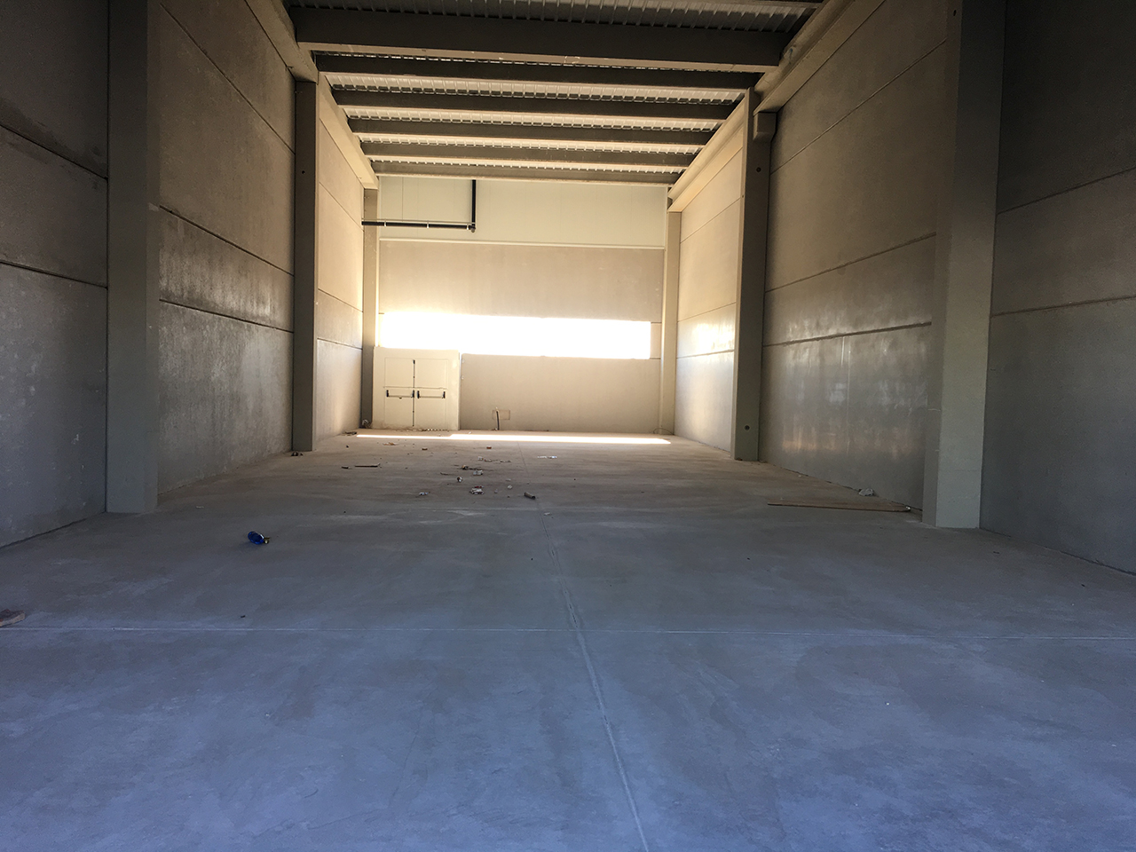 Solver. Adecuación de nave industrial para comercio