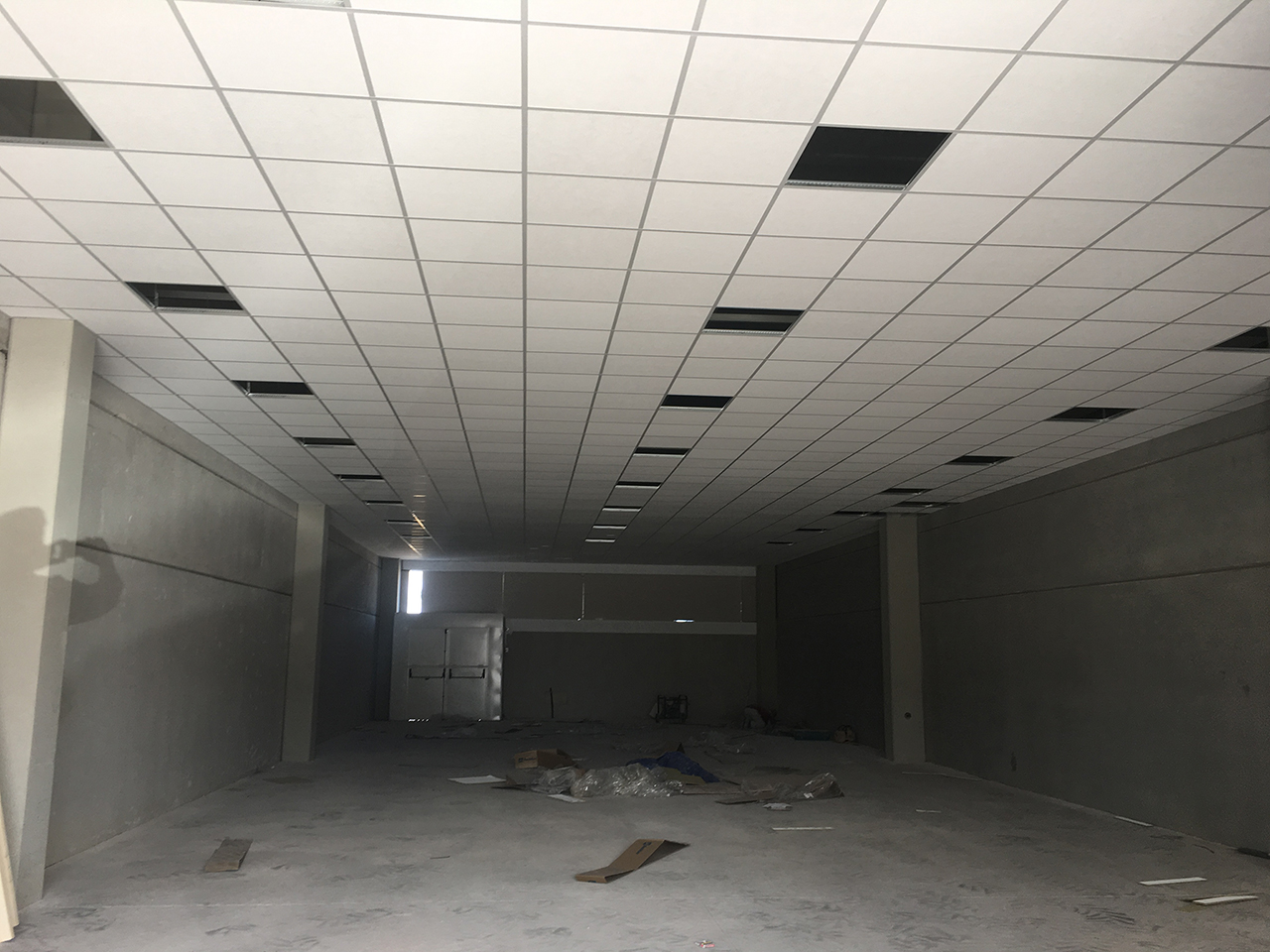 Solver. Adecuación de nave industrial para comercio